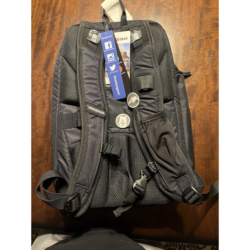 SwissGear 18" ScanSmart Laptop Backpack - Black - New With Tags - TSA Friendly - Picture 7 of 10